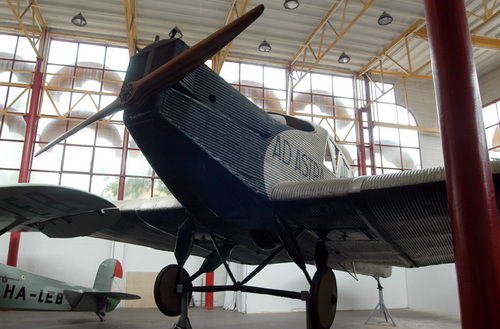 Ezen a hétvégén búcsúznak a látogatóktól a Repülési és Ürhajózási Állandó kiállítás kultikus repülőgépei