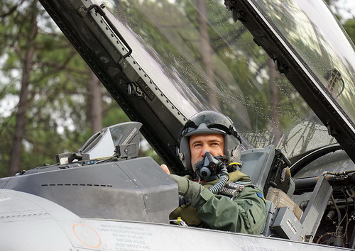Románia felkészíti katonai repülőtereit az F-16-osok fogadására