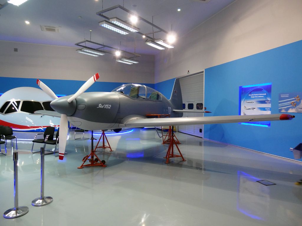 Jak-152