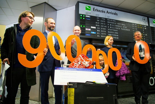 Remek repülőtéri rekord: megvan a kilenc milliomodik utas!
